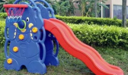 滑滑梯视频,欢乐时光的精彩瞬间